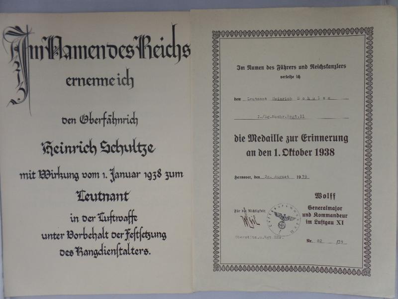 Soldbuch / award document grouping Luftwaffe - VII