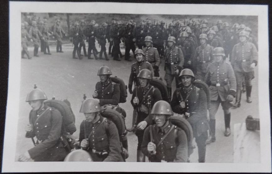 Police forces - German - -Czech - postcard picture.