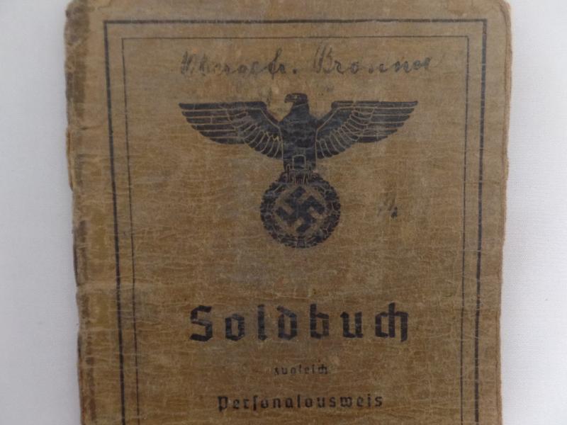 Soldbuch WH (Heer) - 1.kl.Kw.Kol.5. - Bronner