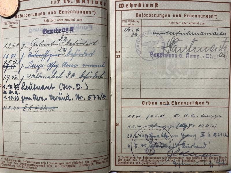 Kurland Docs | Wehrpass/Soldbuch - 21.Luftwaffe Feld Div. - Graf