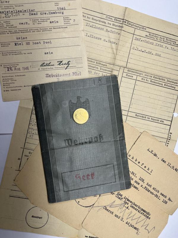 Wehrpass -  WH (Heer) - Pi.Landungs Btl.128 - Rütz