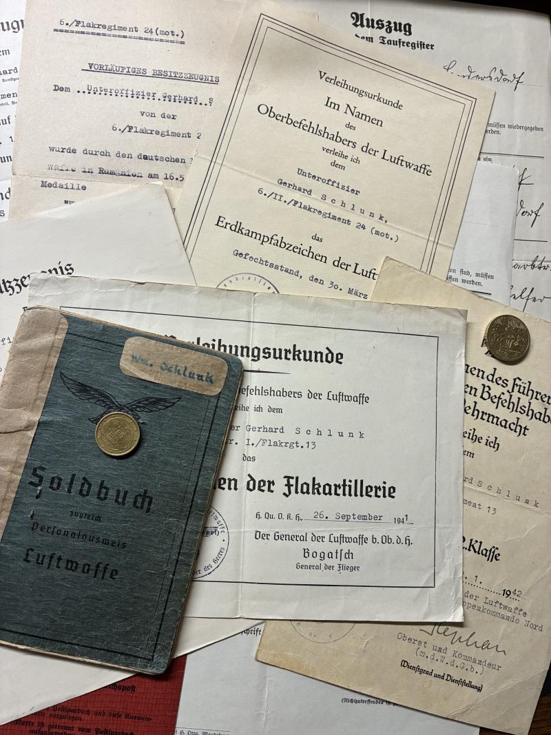Soldbuch/citation grouping - Flak Rgt.13/Flak Rgt.24 - Schlunk