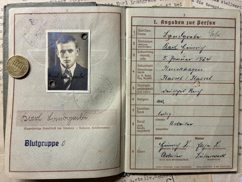 Wehrpass - WH (Heer) - 134.Inf.Div./110.Inf.Div. - Landgrebe