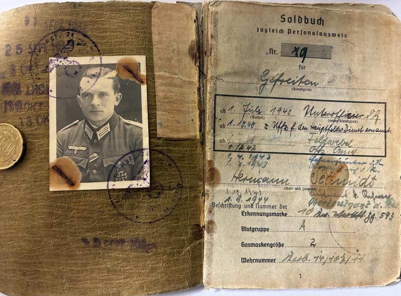 Soldbuch WH (Heer) - 8.Pz.Div. - Schmidt